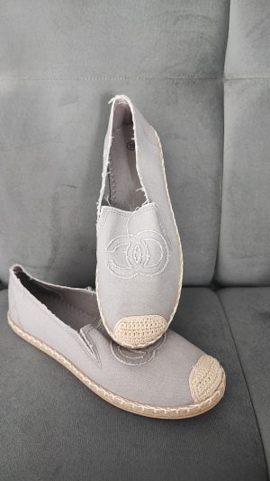 ESPADRYLE Z GUMKĄ