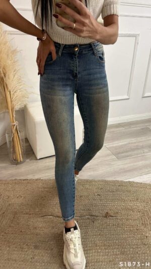 Spodnie jeans M. Sara modelujące Push Up